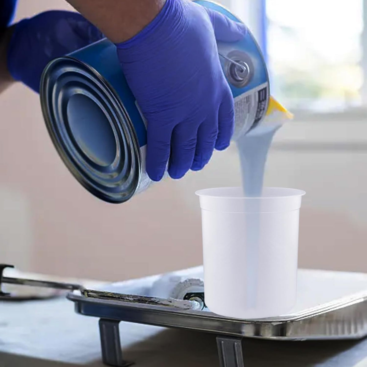 Disposable Paint Sprayer Mixing Cup for Automotive Paint Gun, HVLP Paint Spray Paint Gun 20 Ounce (600ml) Kit with 50 Cups and Lids System, 1 Hard Cup with Retainer Ring and 10 Plugs