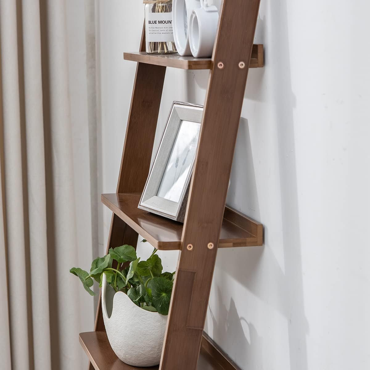 Maydear Bamboo Ladder Shelf Bookcase, 5-Tier Leaning Bookshelf Free Standing Organizer Storage Shelves for Living Room, Bedroom, Kitchen, Home Office, Balcony, Walnut