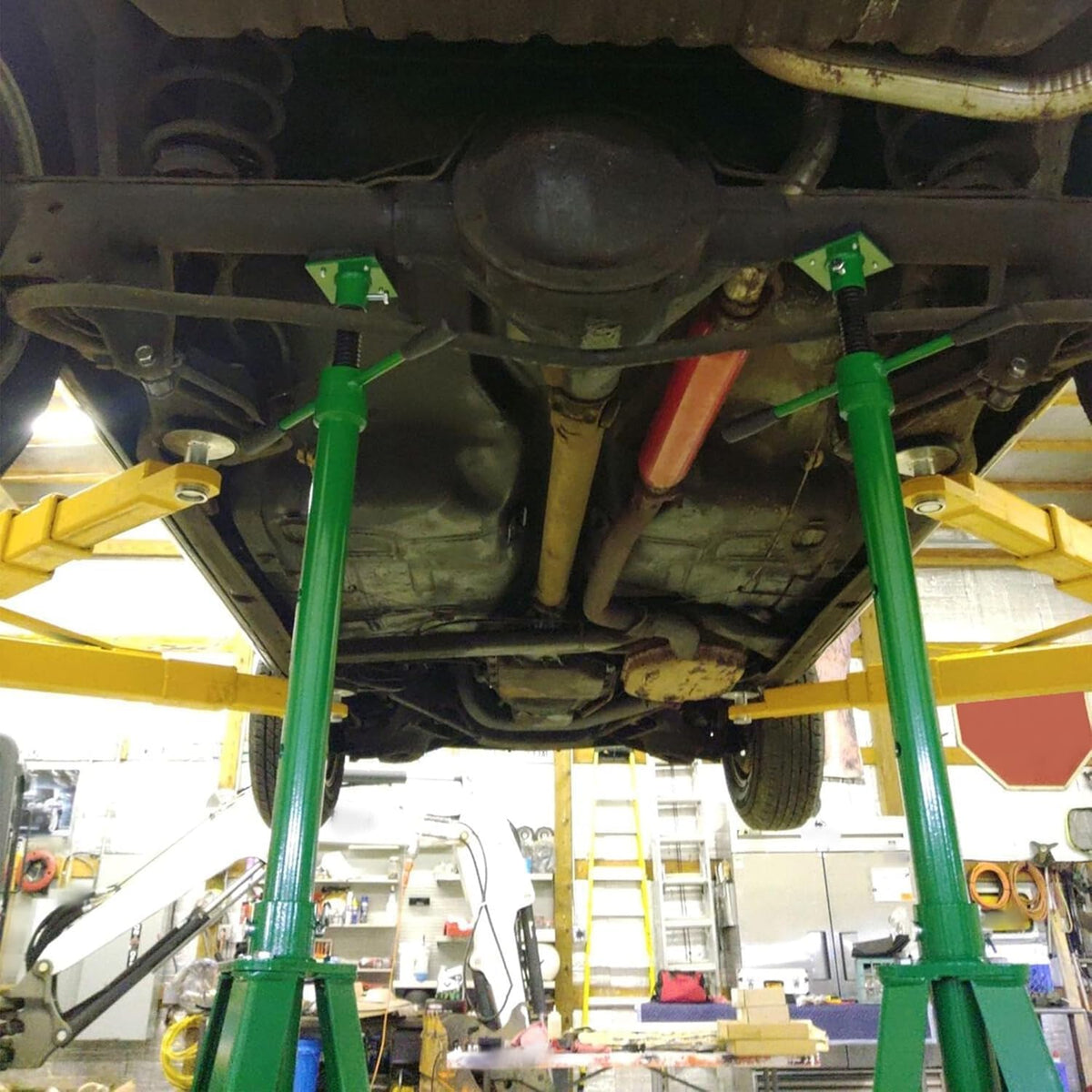 KUAFU 55.62"-79.48" Automotive Under Hoist Jack Stand 2 Ton High Lift Transmission Mount Jack Stand for Repair Shops Garages Steel Powder Coated Green