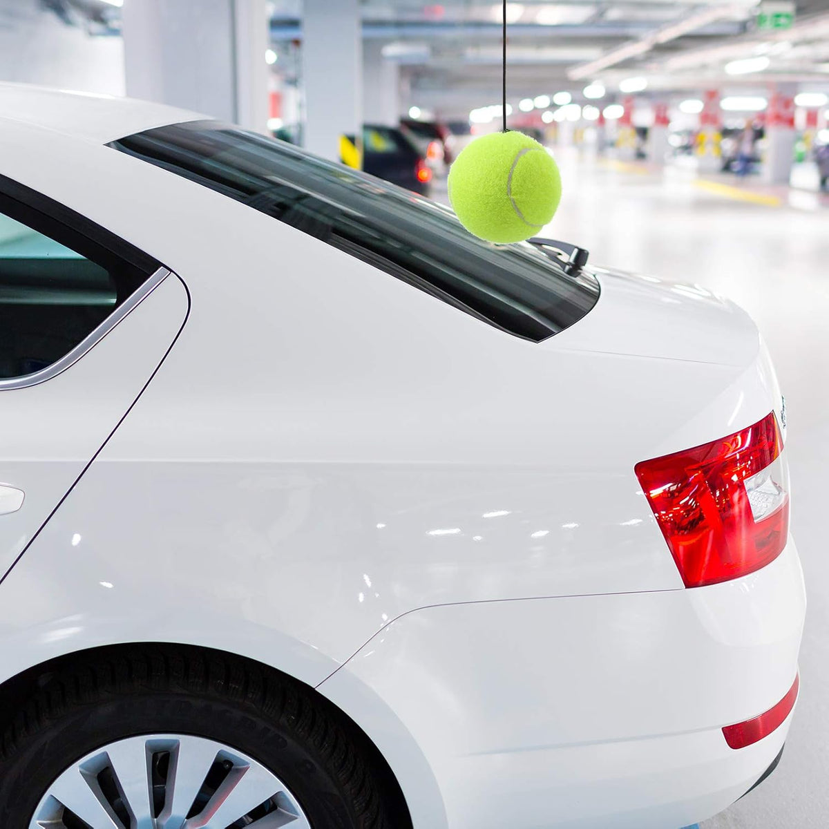 4 Sets Garage Parking Aid Ball Parking Guide System Sensor Assistant Kit, Include 4 Retracting Ball with Rope, 4 Adjustable Clips and 4 Screw Hooks, Garage Car Stop Indicator for Vehicles