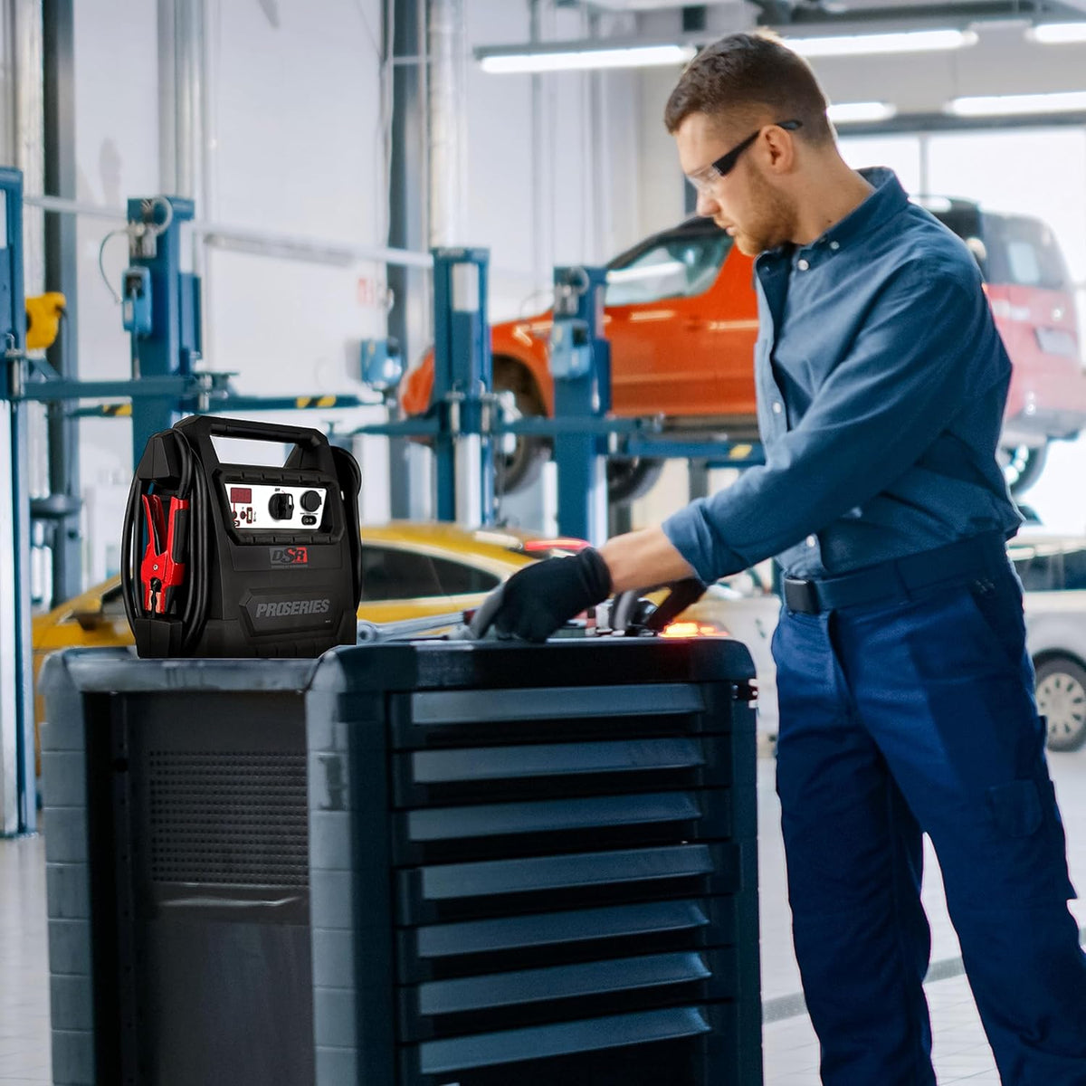Schumacher Electric DSR ProSeries Car Battery Jump Starter, Maintainer & Portable Power Station - 12V 4000 Peak Amps & 700 Cranking Amps - with DC & USB Charging Ports - DSR159